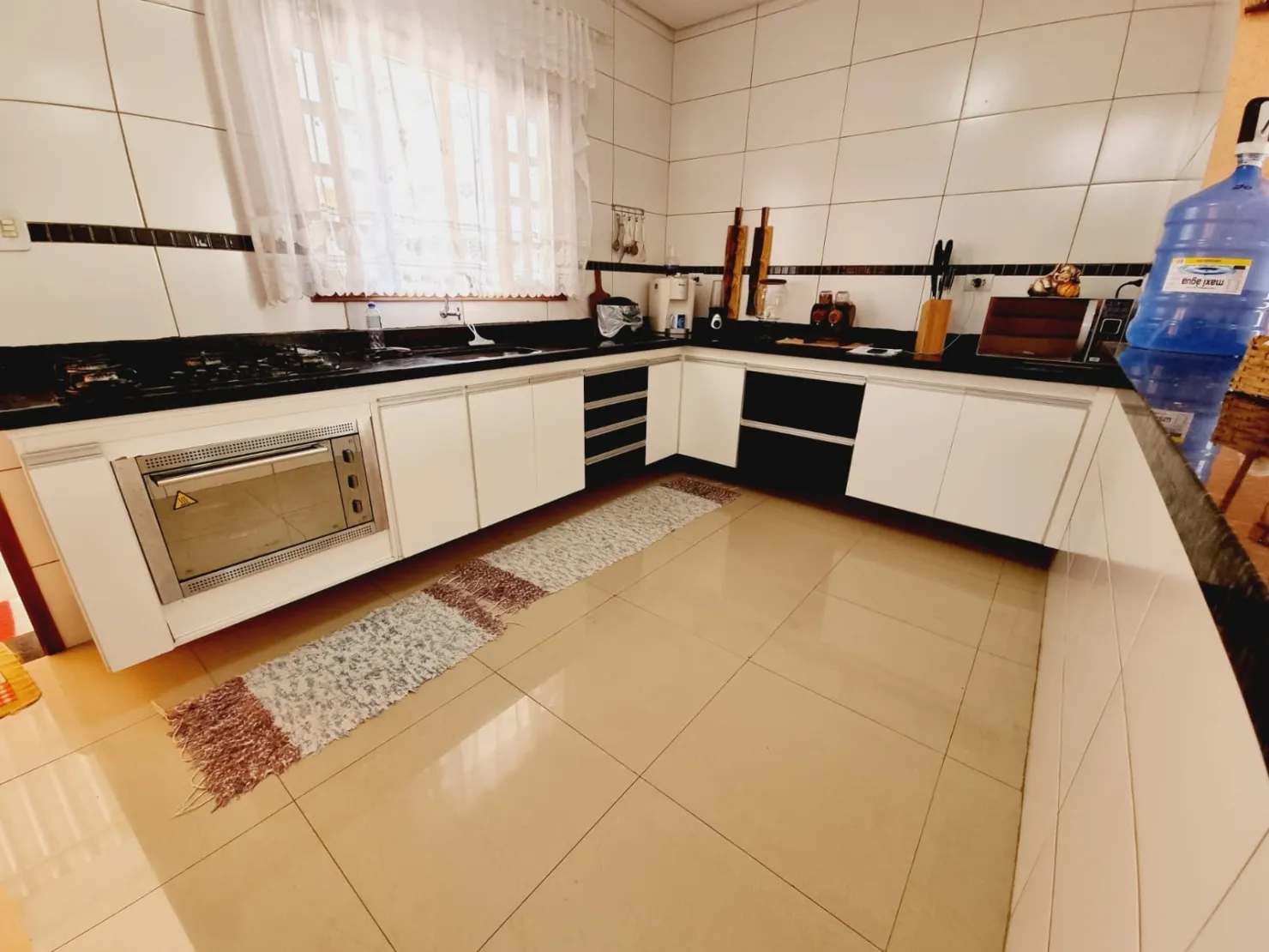 Imagem Casa à venda 3 Quartos, 1 Suite, 350M², Campos Elíseos, Taubaté - SP