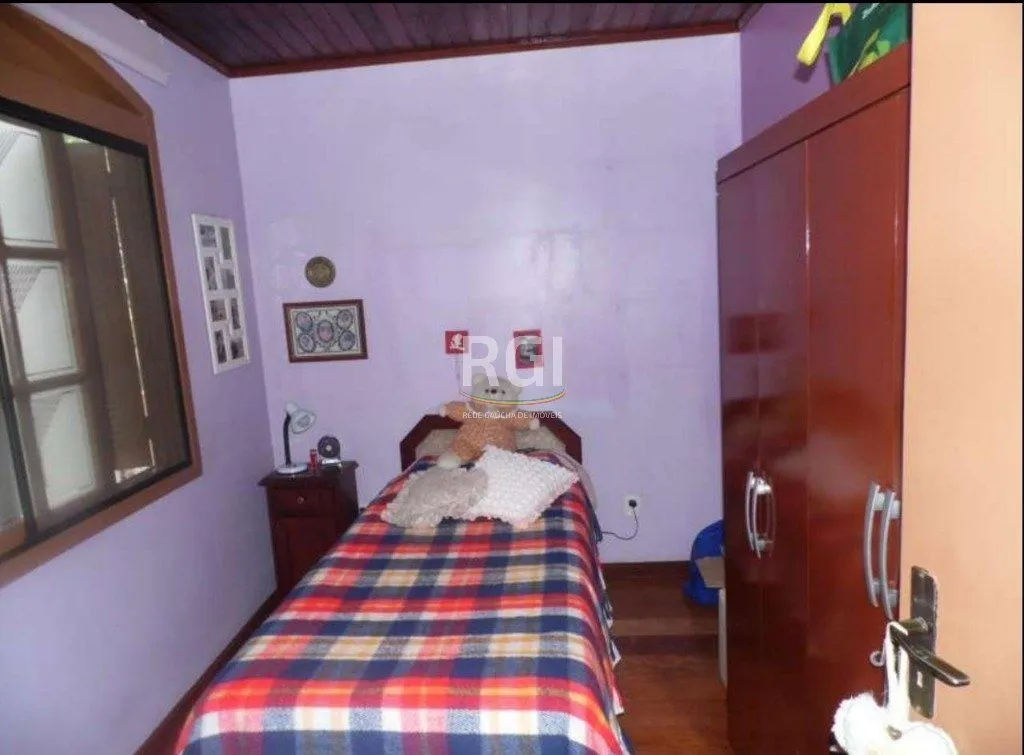 Imagem Casa para Venda - 150m², 3 dormitórios, sendo 1 suites, 5 vagas - Vila Ipiranga