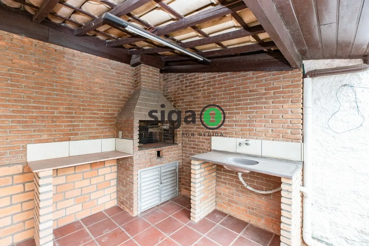Imagem CASA Á VENDA , COM 327 m2 útil, 5 VAGAS GARAGEM