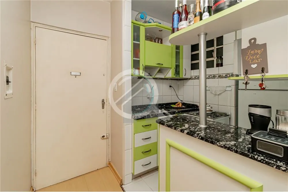 Imagem Oportunidade no Avenida Alberto Bins. Centro Histórico de Porto Alegre. Apartamento com 40 metros d...
