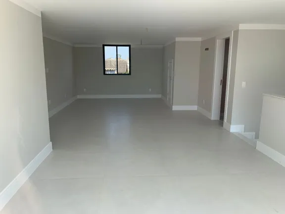 Imagem Casa com 4 Quartos à Venda, 360 m² em Barra da Tijuca - Rio de Janeiro