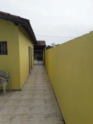 Imagem Casa para Venda em Itanhaém, Jardim Jamaica, 1 dormitório, 1 suíte, 1 banheiro, 3 vagas