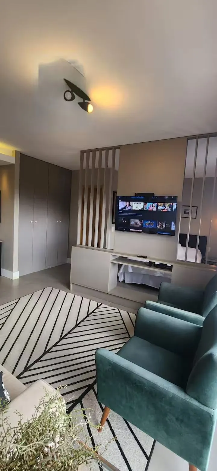 Imagem GERE RENDA COM ESSE APARTAMENTO MOBILIADO NO AXIS DA CYRELA