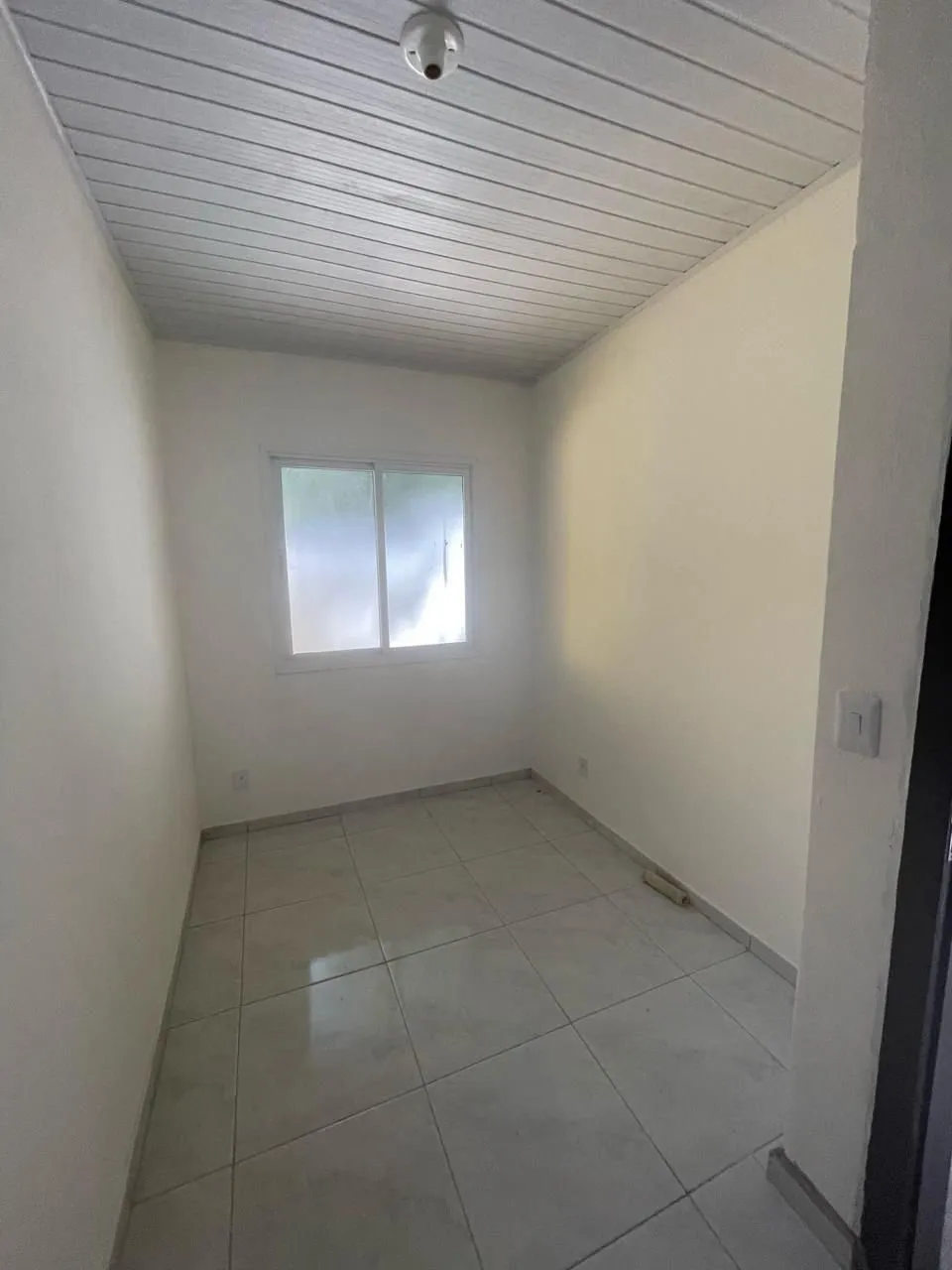 Imagem Sobrado a venda no Centro de Viamão com quintal