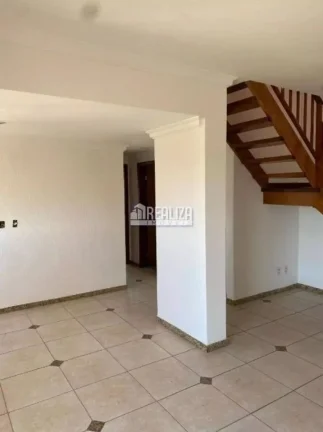 Imagem Apartamento Duplex de Cobertura no Condomínio Residencial Shopping - 3 quartos sendo 2 suítes e Móveis Planejados no Bairro Santa Maria, em Uberaba
