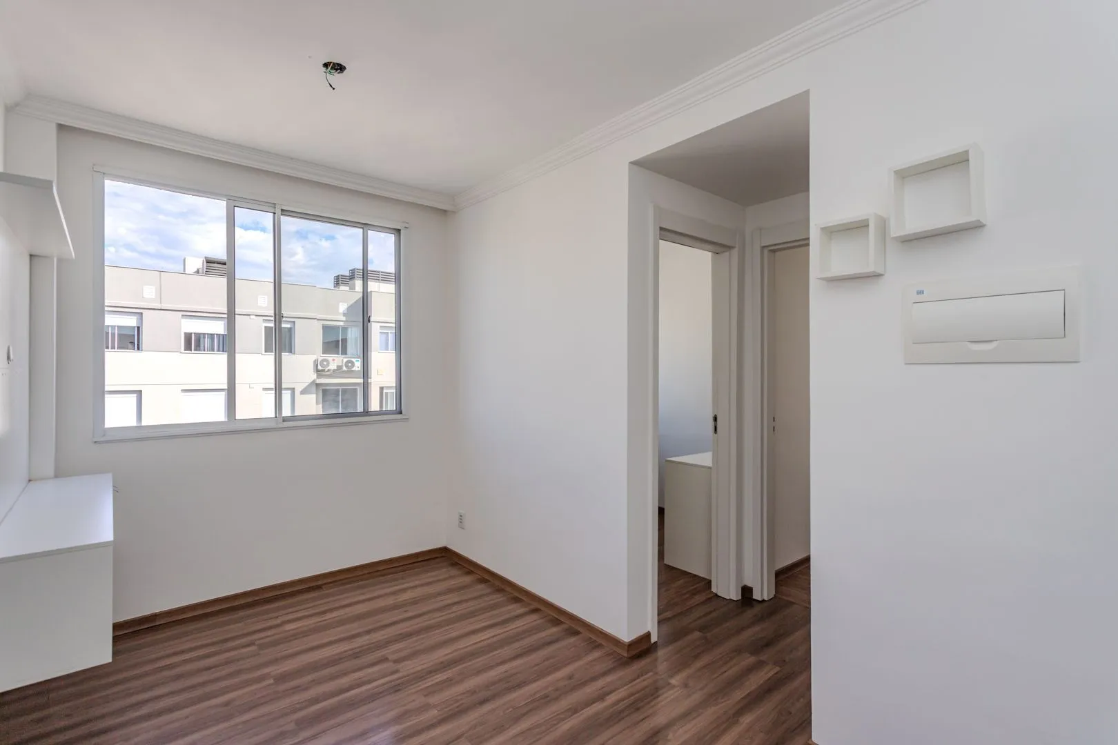 Imagem Apartamento no Sarandi de 2 dormitórios vaga e infra DESOCUPADO