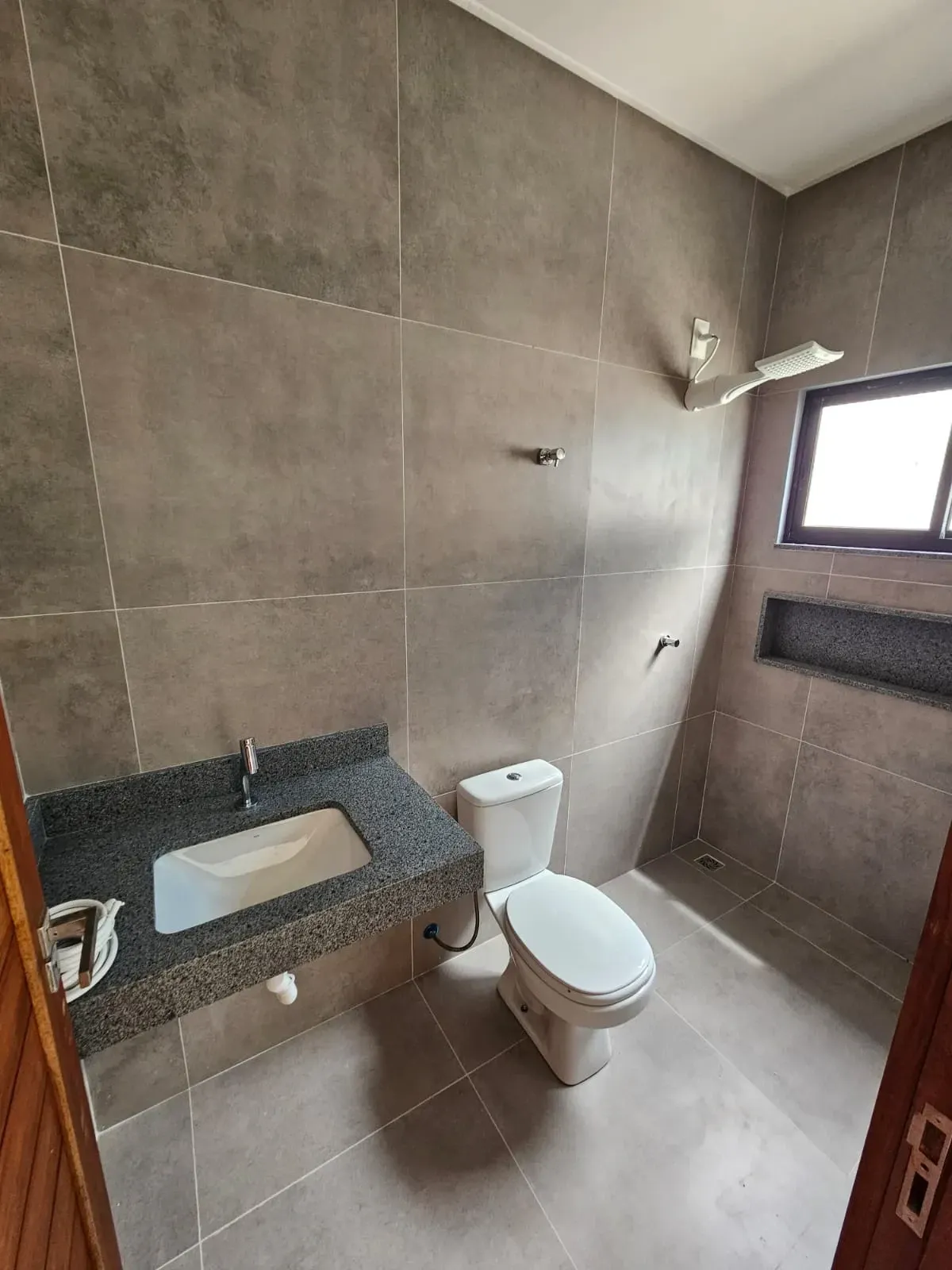 Imagem Casa de Condomínio com 3 Quartos à Venda, 144 metros em Cajupiranga - Parnamirim