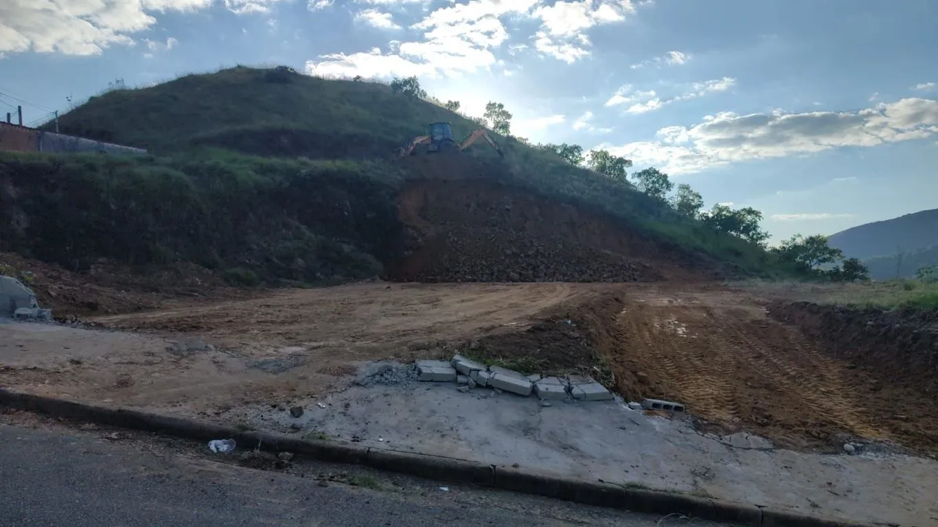 Imagem Terreno plano a venda com 580 metros bairro Santa Augusta em Poços de Caldas MG