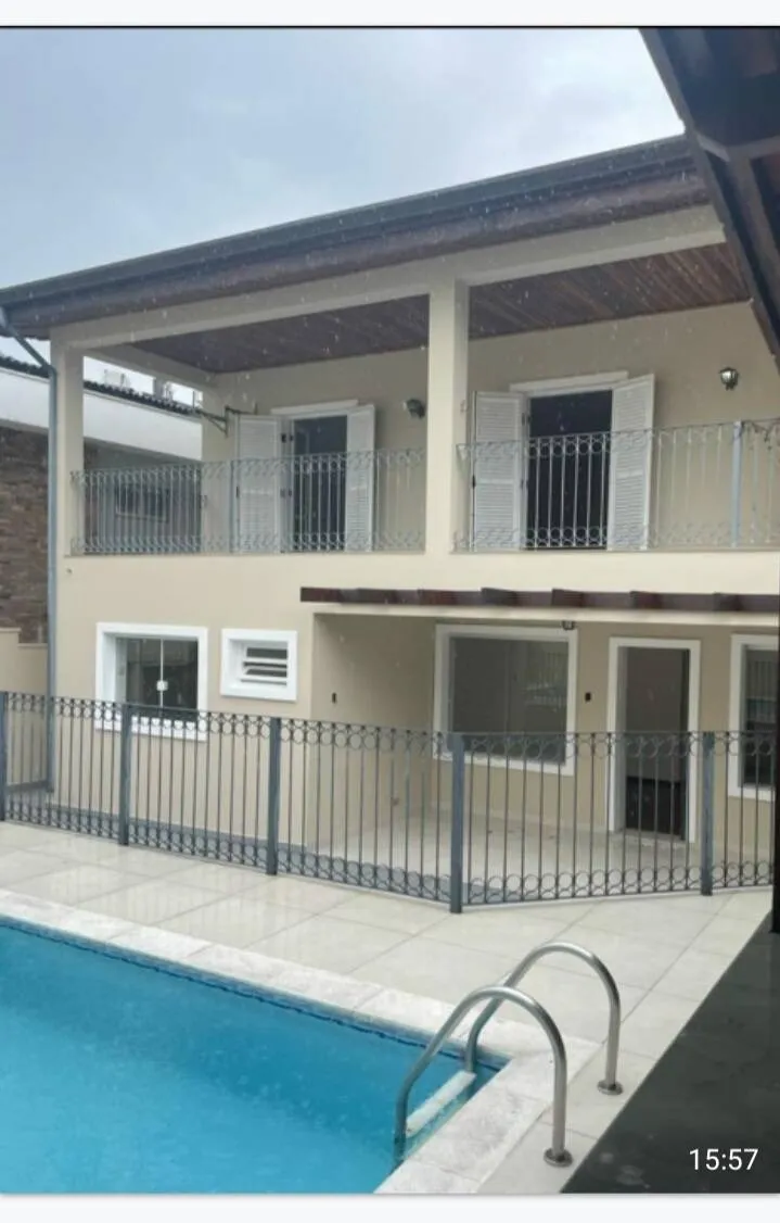 Imagem Linda casa de 5 dormitórios