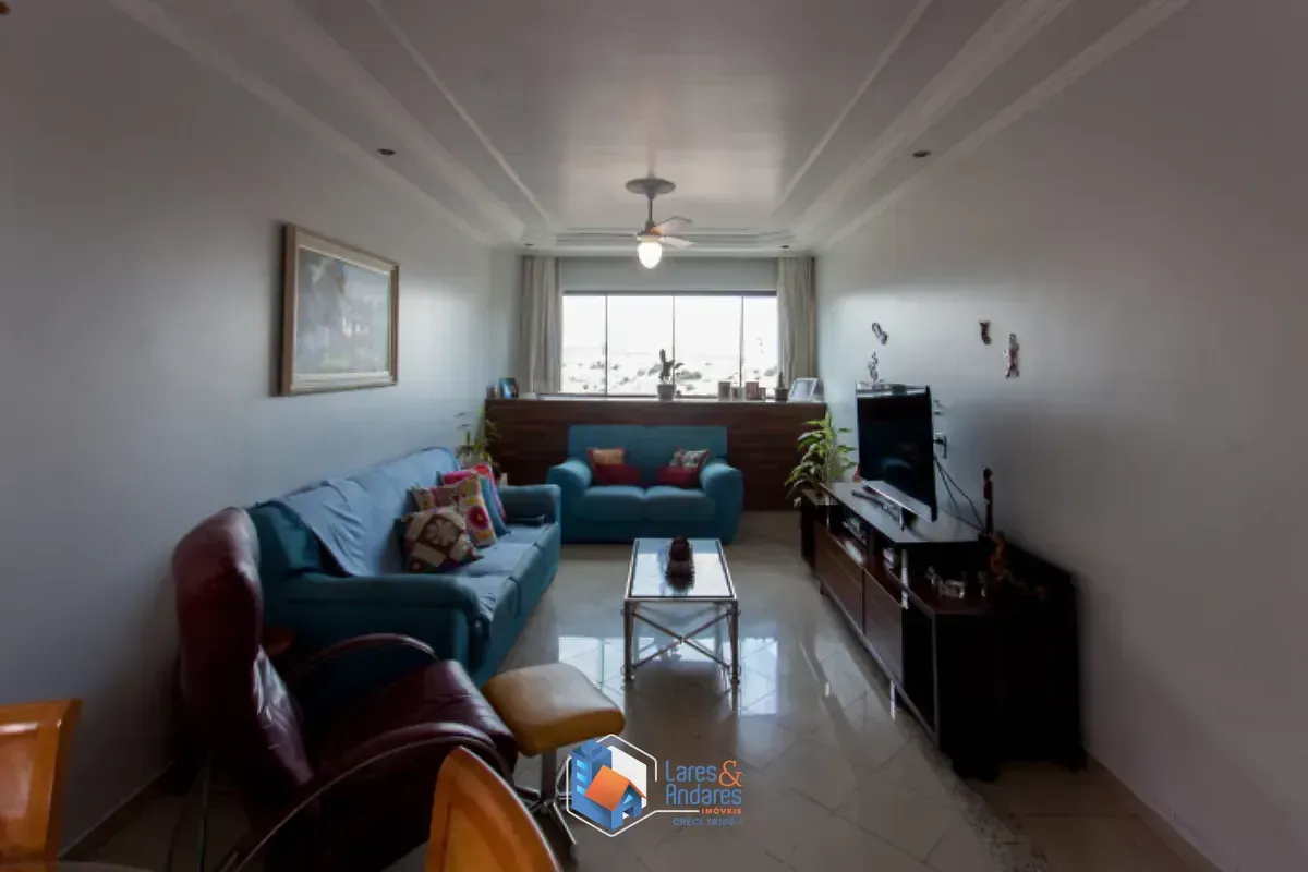 Imagem Sobrado para venda em Pirituba com 4 quartos, sendo 2 suítes, 242m²