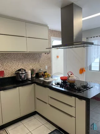 Imagem Sobrado a venda 03 quartos c/2 suítes no Xaxim em Curitiba PR