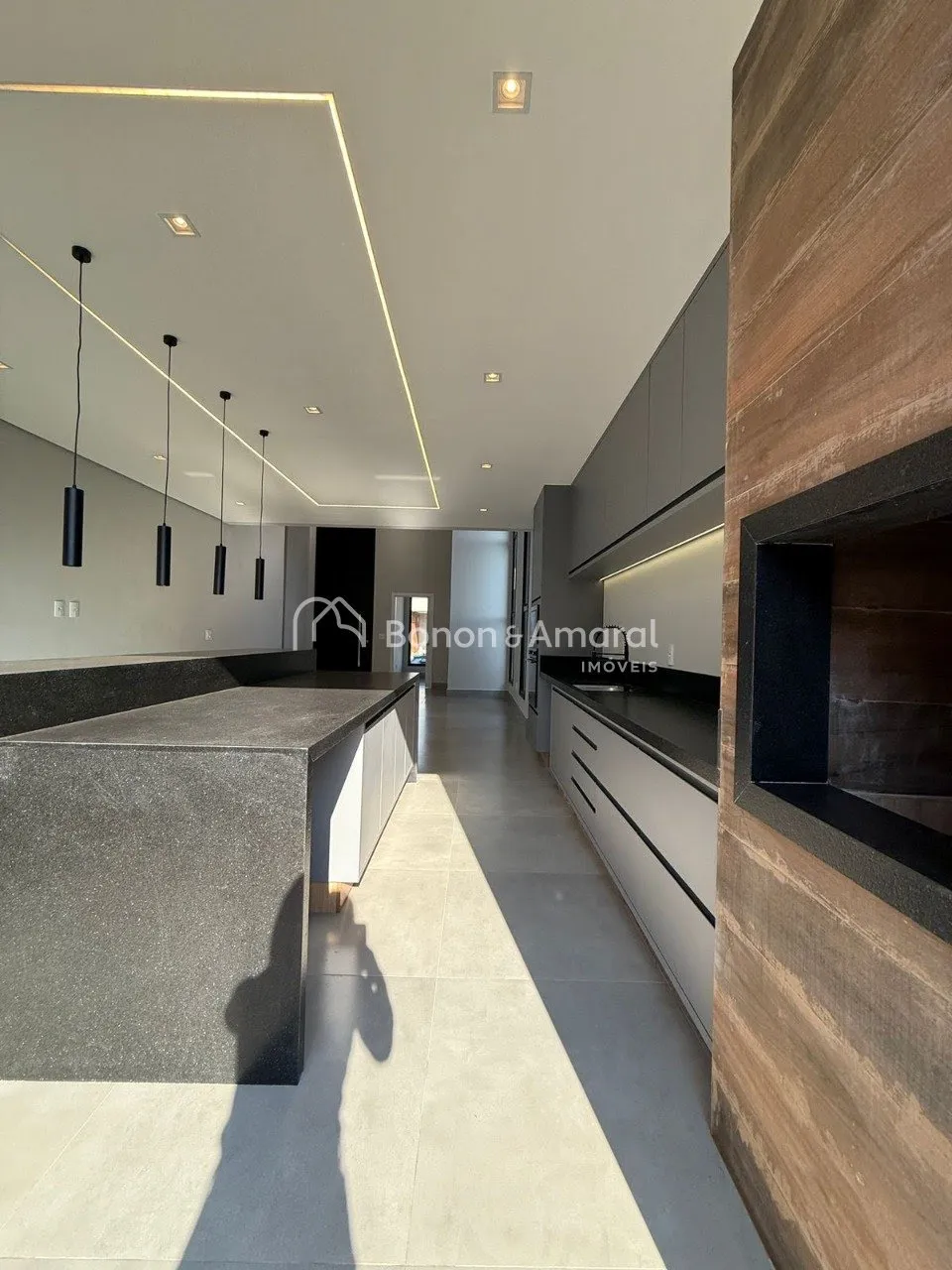 Imagem Casa Térrea à venda com 03 quartos por R$ 2.170.000,00 no Condomínio Santorini bairro Parque Brasil 500, em Paulínia