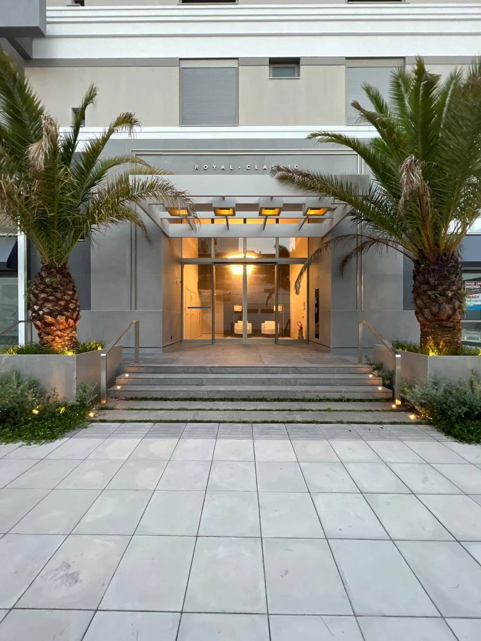 Imagem Royal Classic Jurerê Duplex Exclusivo com 3 Suítes para Locação Anual