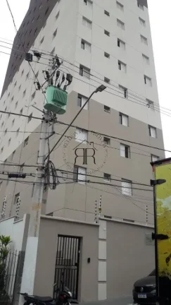 Imagem Imóvel seminovo Prédio de torre única, com amplo hall, 3 apartamentos por andar, elevadores amplo...