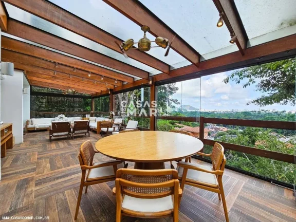 Imagem Casa de luxo à venda no Jardim Botânico, Rio de Janeiro - 5 quartos, 5 suítes, 8 banheiros, 2 vagas de garagem, 300,00 m².