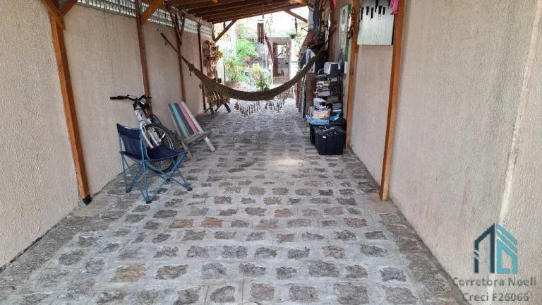 Imagem Sobrado 04 c/suíte, ótimo espaço nos fundos e frente, no Santa Cândida/Boa Vista em Curitiba PR