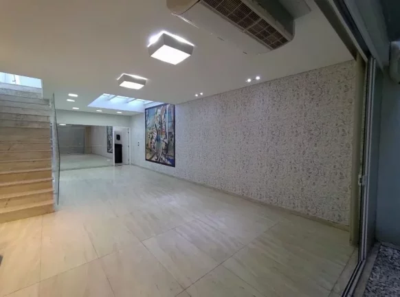 Imagem Sobrado triplex para venda no Ipiranga com 220mts