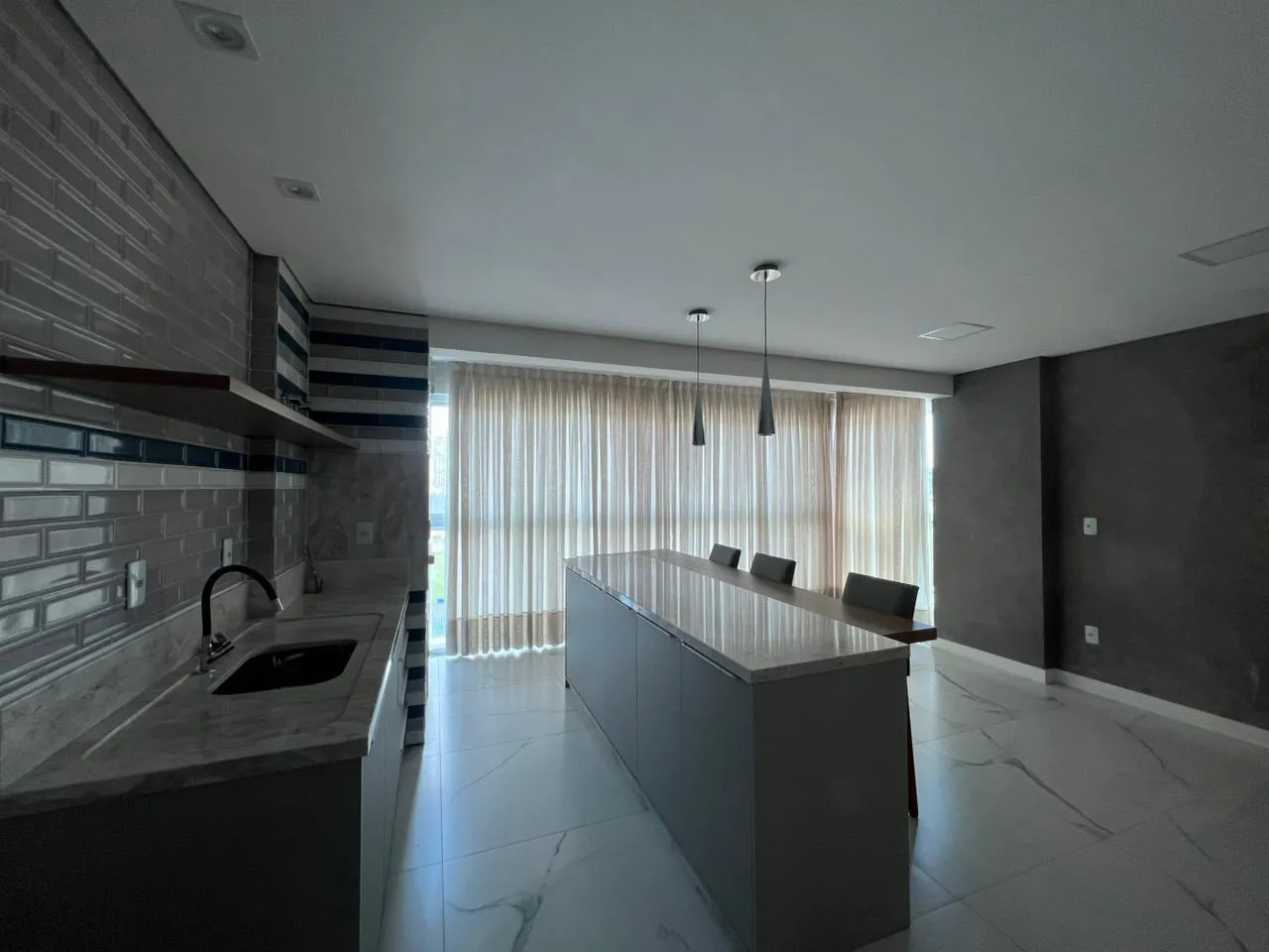 Imagem Apartamento com vista para o mar à venda com 80.52m2 por R$ 1.075.000,00