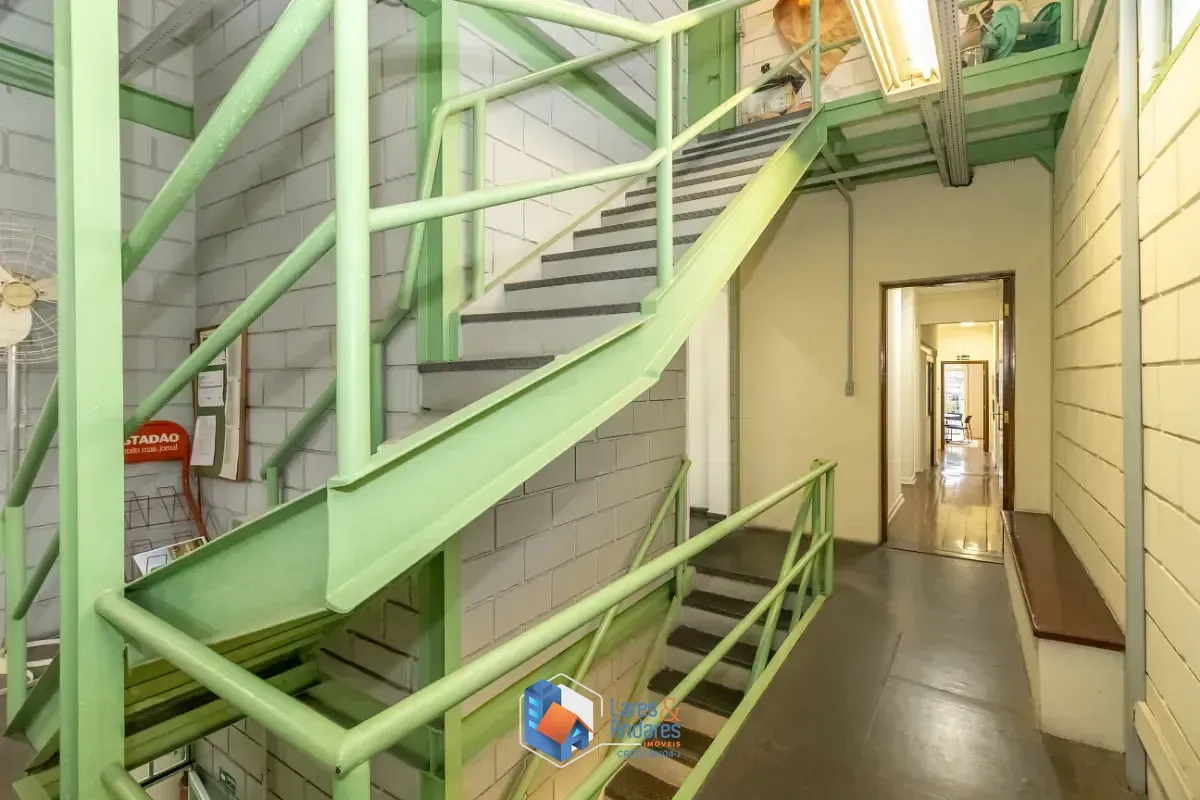 Imagem Casa comercial para venda em Água Branca, 436m²