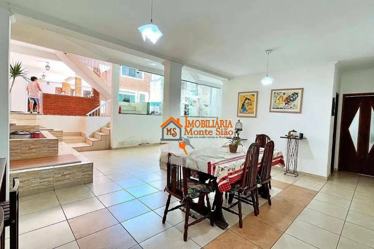 Imagem Sobrado com 4 dormitórios à venda, 700 m² por R$ 1.800.000,00 - Jardim Santa Mena - Guarulhos/SP