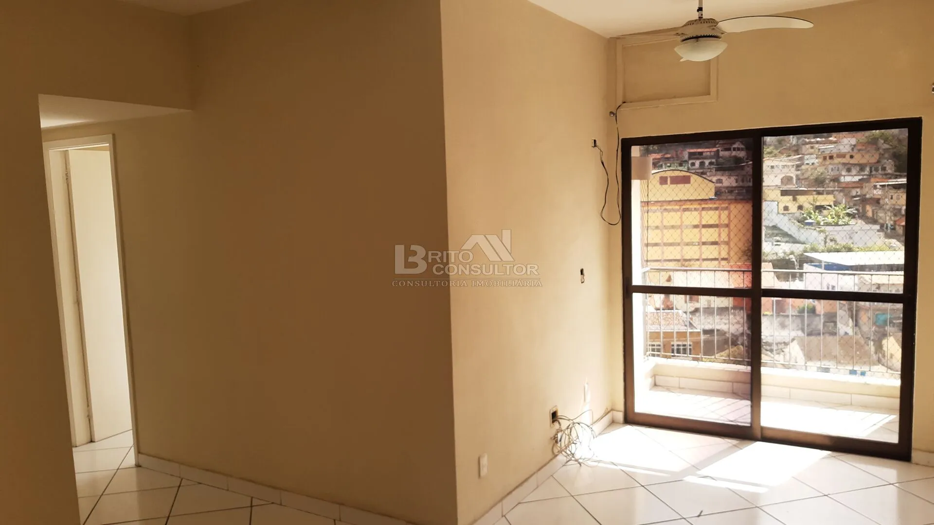 Imagem Vendo Apartamento com 2 Quartos, Varanda e Vaga, 60m² no Condomínio Central Park em Barro Vermelho, São Gonçalo/RJ