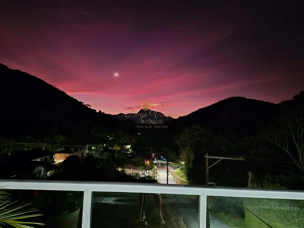 Imagem Casa para Venda em Teresópolis / RJ no bairro Albuquerque