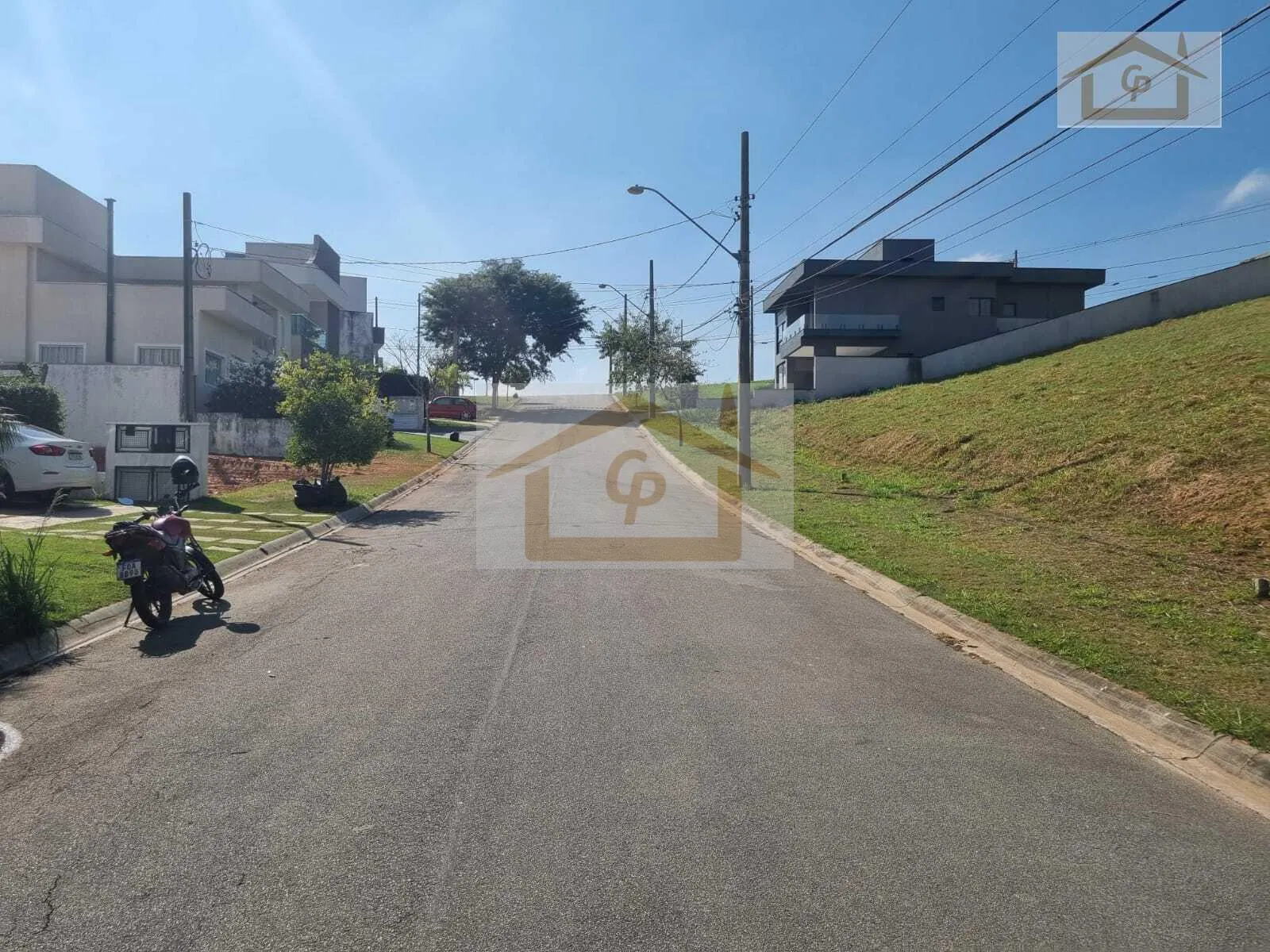 Imagem Terreno diferenciado! 640 metros, Topografia Aclive
