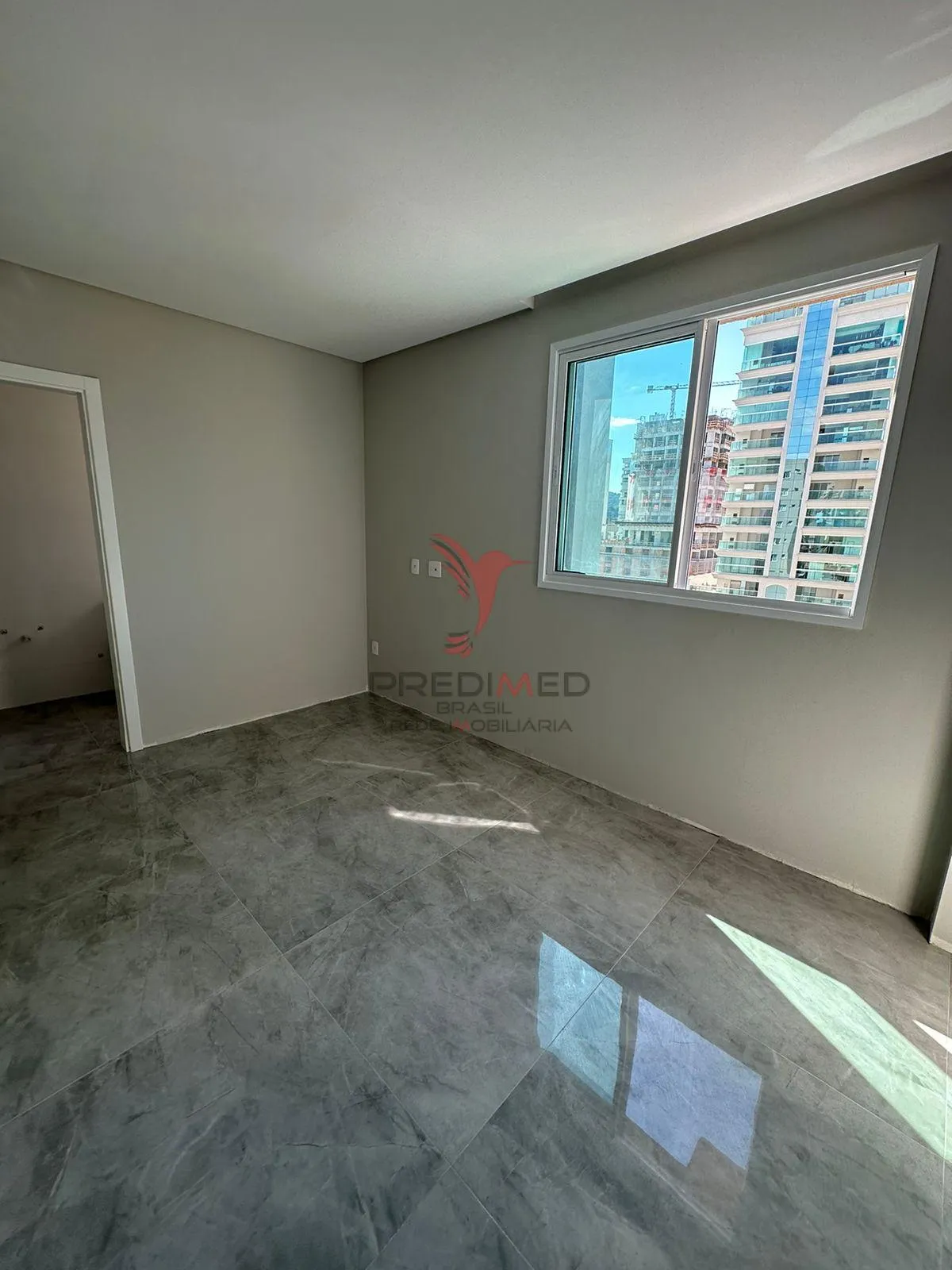 Imagem Apartamento no centro de Itapema