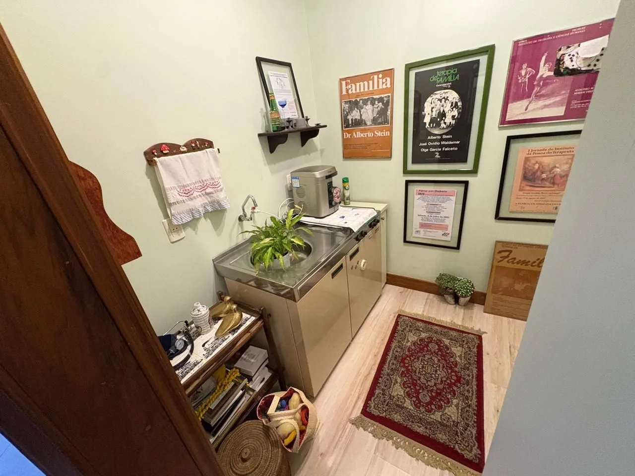 Imagem Sala comercial no bairro Três figueiras