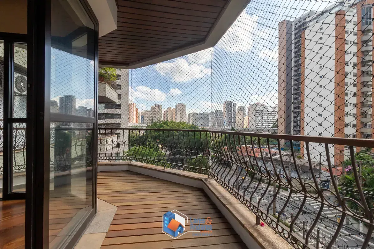 Imagem Apartamento para venda em Brooklin Paulista com 3 quartos, sendo 1 suíte, 159m²