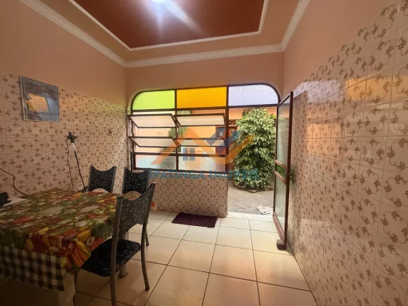 Imagem CASA DE QUATRO QUARTOS NO CARIRU
