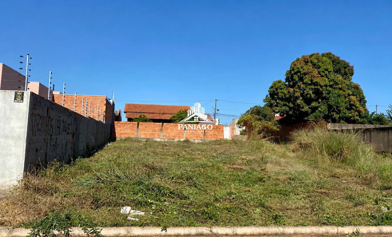 Foto do imóvel Terreno à Venda no Chapéu do Sol, Próximo ao Fórum de Várzea Grande/MT