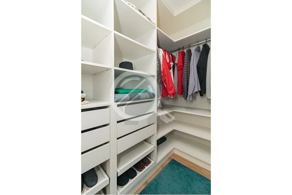 Imagem Apartamento totalmente mobiliado - PORTEIRA FECHADA no Coração do bairro Menino Deus. Com 01 dormi...