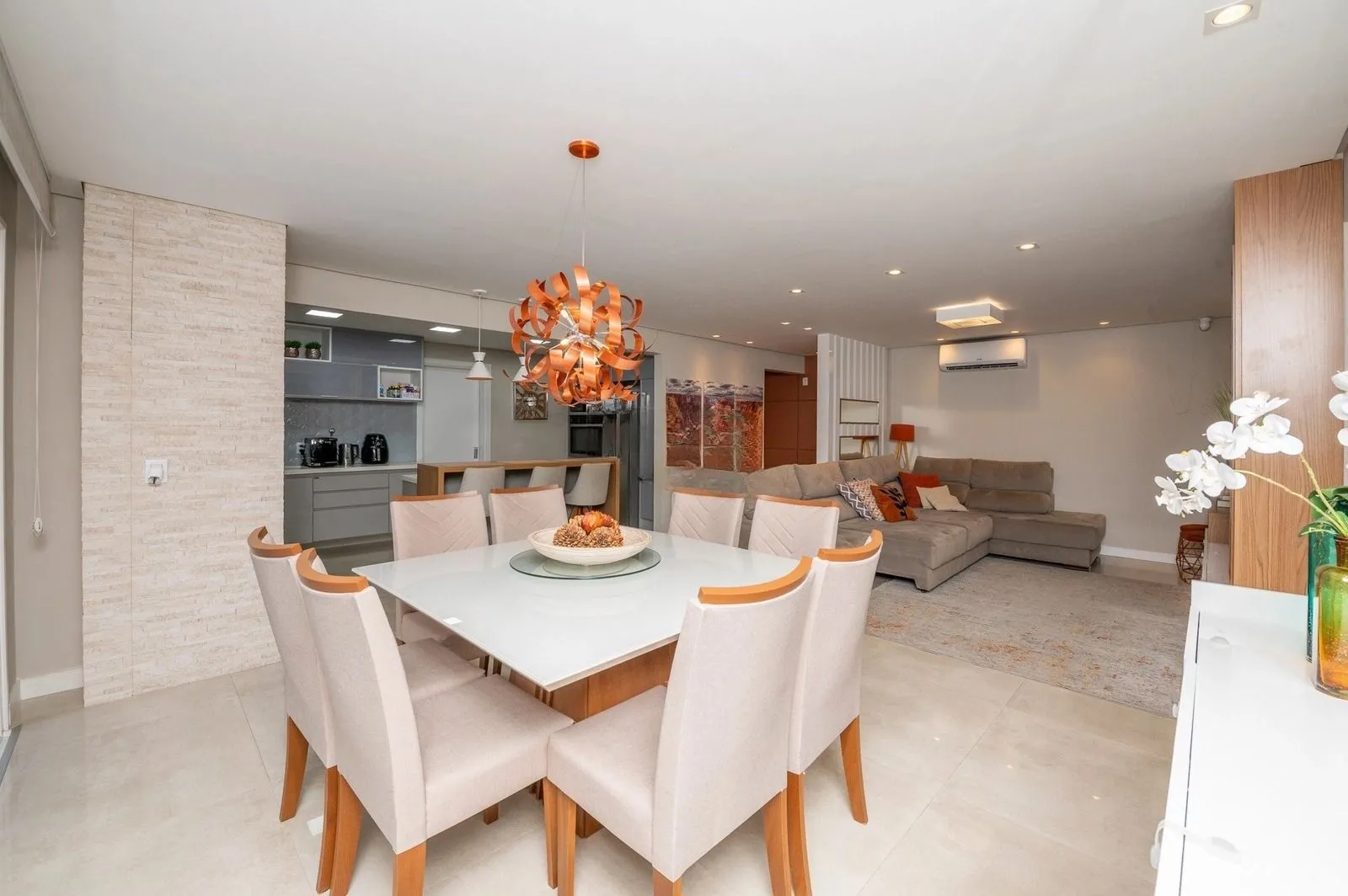 Imagem Apartamento Garden com 178m² e 3 dormitórios, 1 suíte, 3 vagas