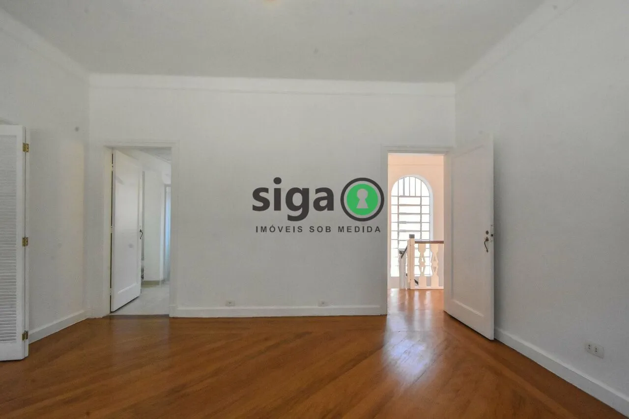 Imagem Casa Comercial para locação no Jardim Europa, com 250m², Sem Mobilia, várias salas