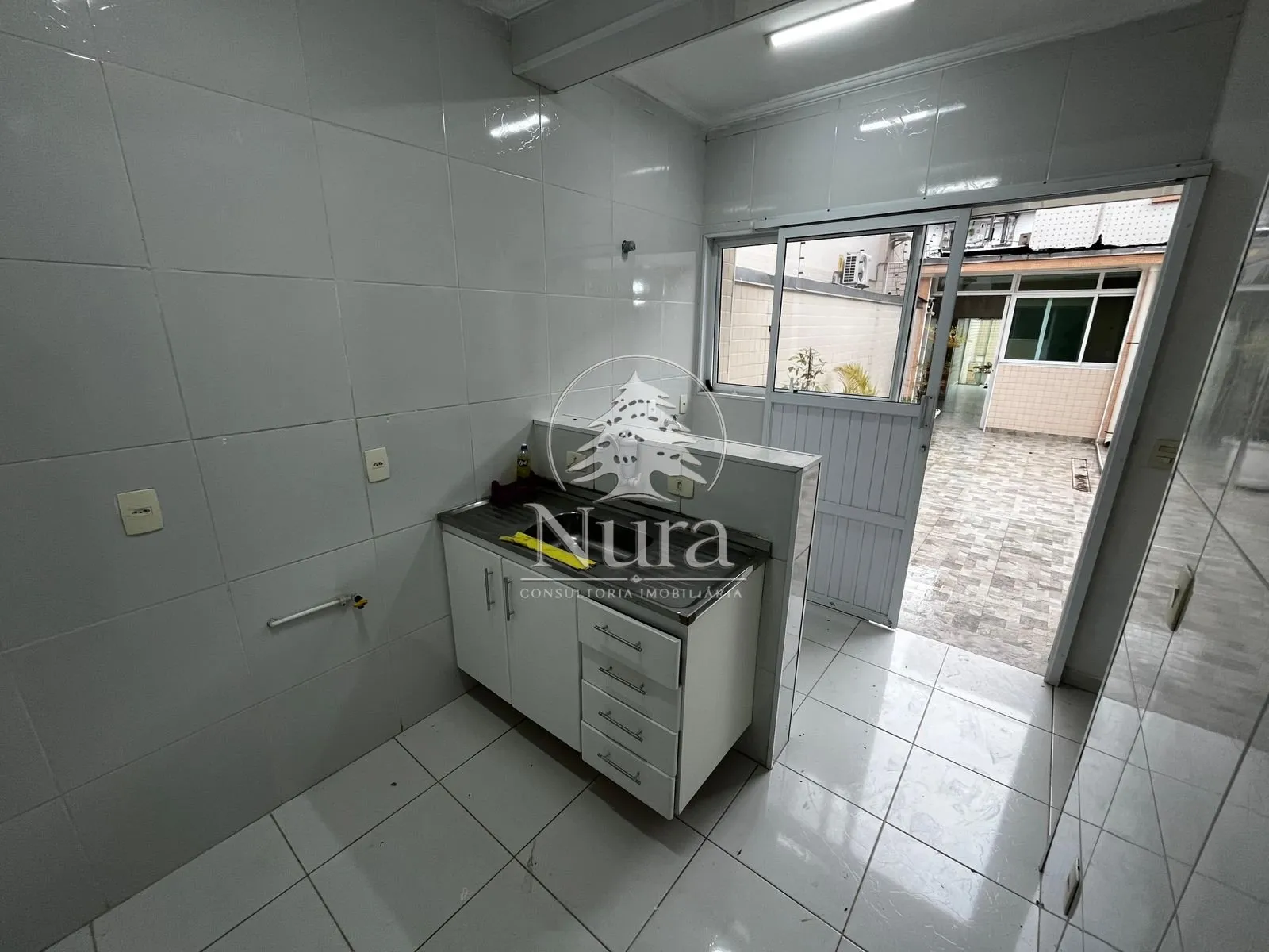 Imagem Sobrado de 3 quartos, 152m² no bairro Embaré, em Santos