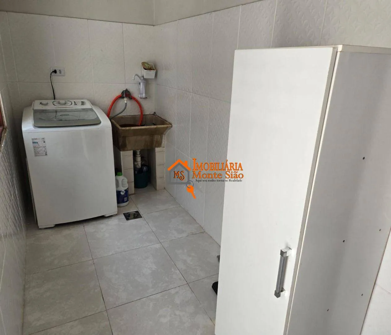 Imagem Sobrado com 3 dormitórios à venda, 200 m² por R$ 670.000,00 - Parque Continental I - Guarulhos/SP