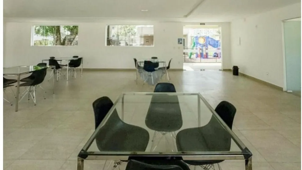 Imagem Apartamento com 2 quartos na Protásio Alves