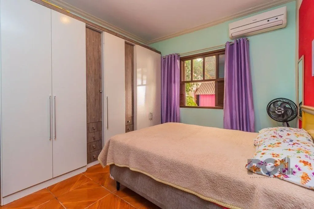 Imagem Casa com 4 dormitórios no bairro Santa Maria Goretti