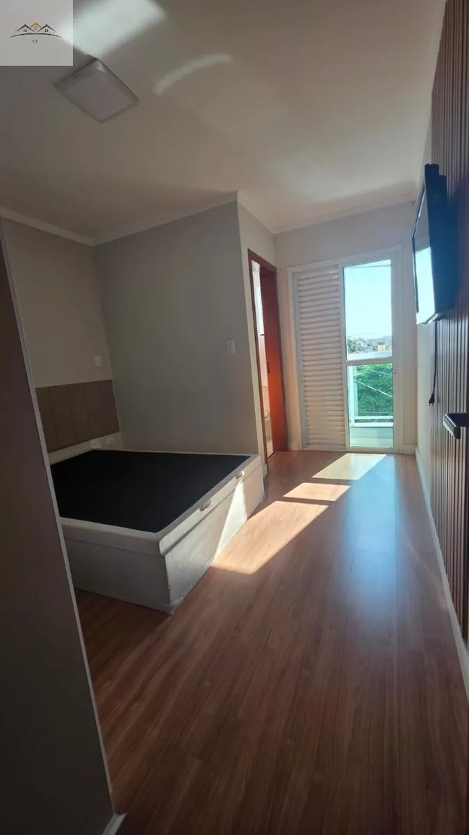 Imagem Sobrado 2 dorm. 1 suíte, 3 vagas no Bairro Campestre, Santo André