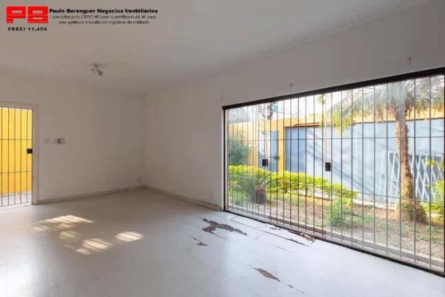 Imagem Sobrado com 4 dormitórios - 2 vagas no Brooklin