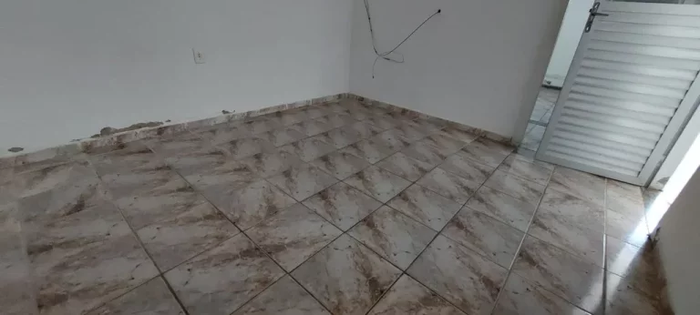 Imagem CASA COM 5 QUARTOS A VENDA EM SANTA MONICA GUARAPARI-ES