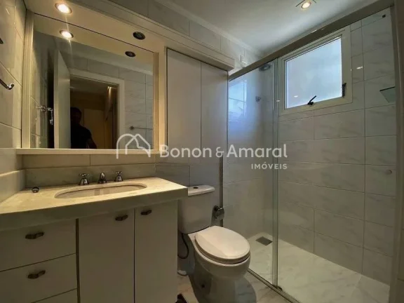 Imagem Apartamento localizado em rua tranquila e em ótima localização com tudo ao seu redor. Repaginado,...