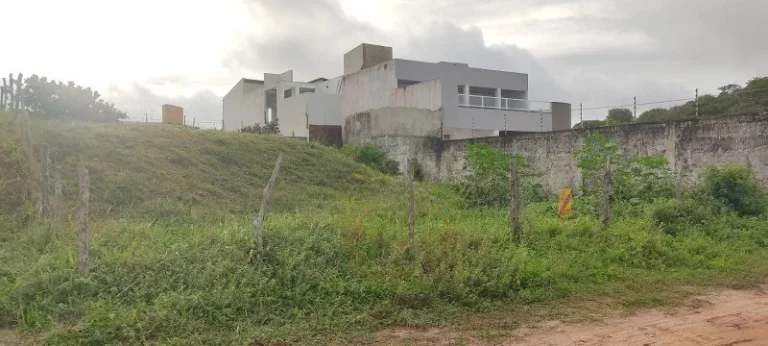 Imagem Terreno à venda de 400m² no Robalo, Aracaju-SE. Próximo ao Bar Moqueca Alagoana. OPORTUNIDADE!
