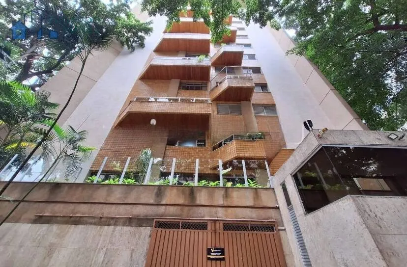 Imagem Apartamento de 181 m² com 04 quartos no Lourdes