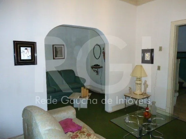 Imagem Casa para Venda - 170m², 3 dormitórios e garagem na Cidade Baixa