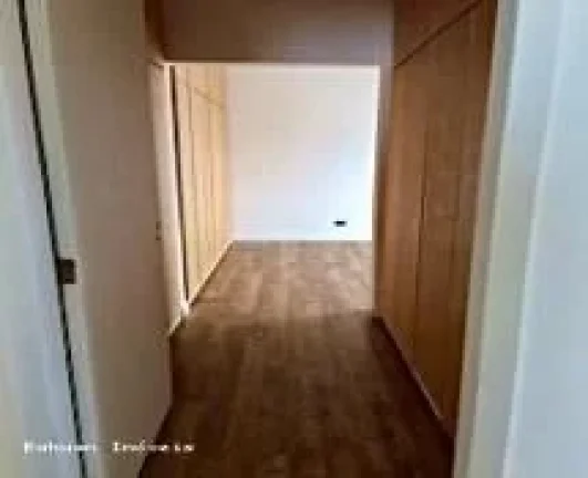 Imagem Apartamento à venda na Vila Andrade, São Paulo-SP: 3 quartos, 1 suíte, 4 banheiros, 2 vagas de garagem, 150m²!