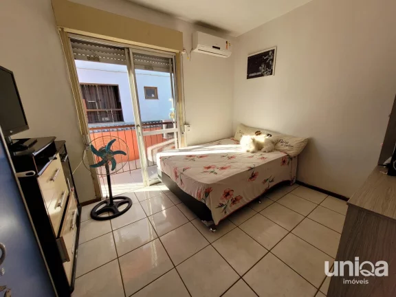 Imagem Casa sobrado de 03 dormitórios para venda em Camobi próximo da UFSM com cerca el