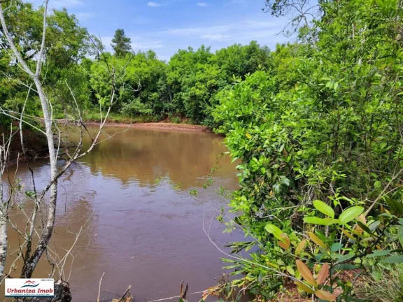 Imagem Chácara à venda em Bandeirantes, 10 Hectares e casa com 2 quartos, 42,00m2