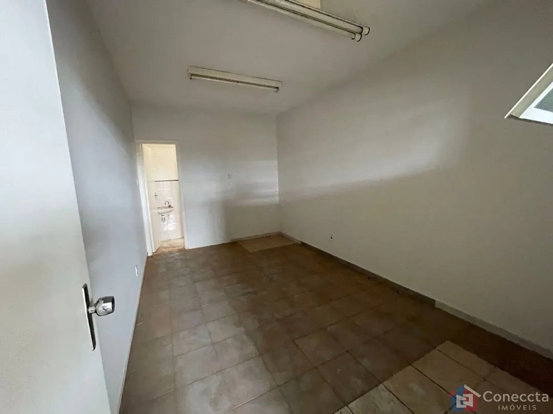 Imagem Sala Comercial para locação, Centro, Patos de Minas - SA0025.